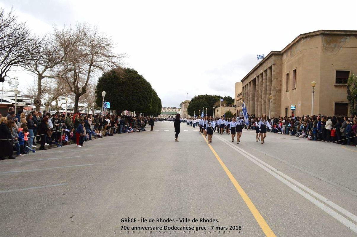 259- Rhodes- Defile Dodecanese grec.JPG